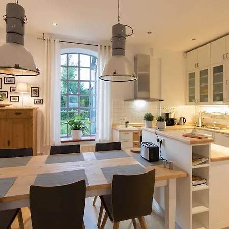 Grosse Luxus-ferienwohnung Im Alten Lokschuppen *